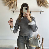 Pull torsadé gris
