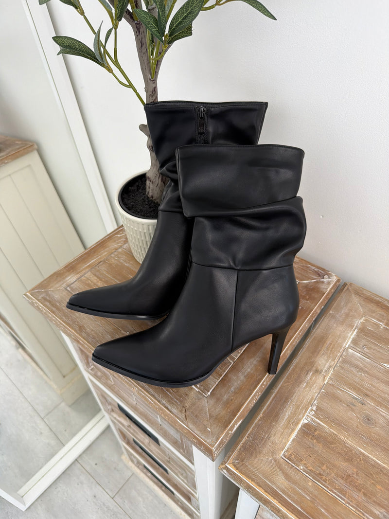 Bottines plissées noires