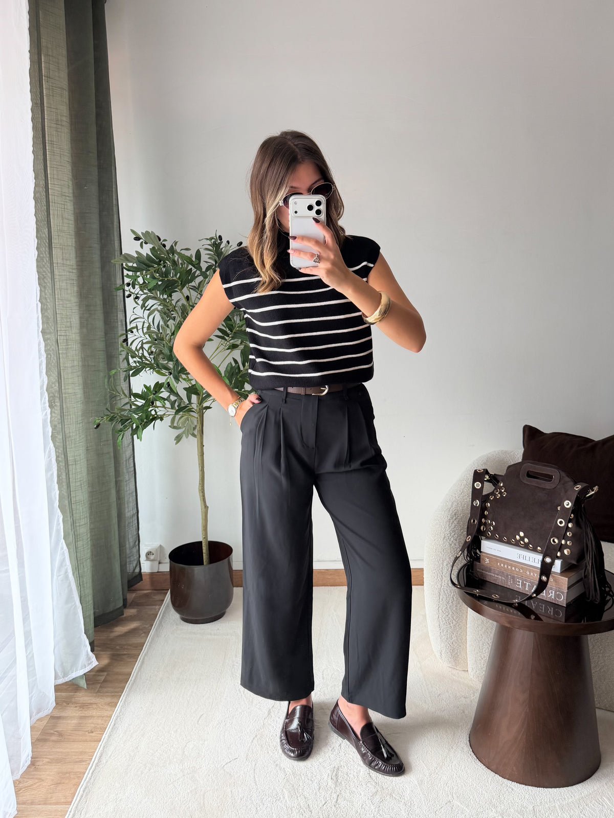 Pantalon tailleur noir avec ceinture