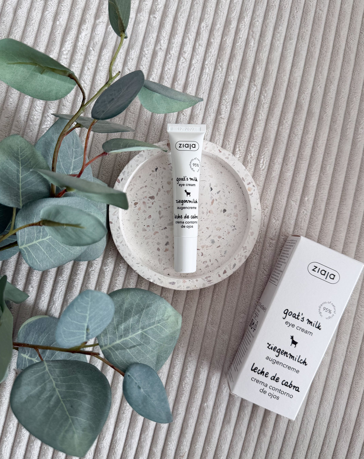 Contour yeux lait de chèvre