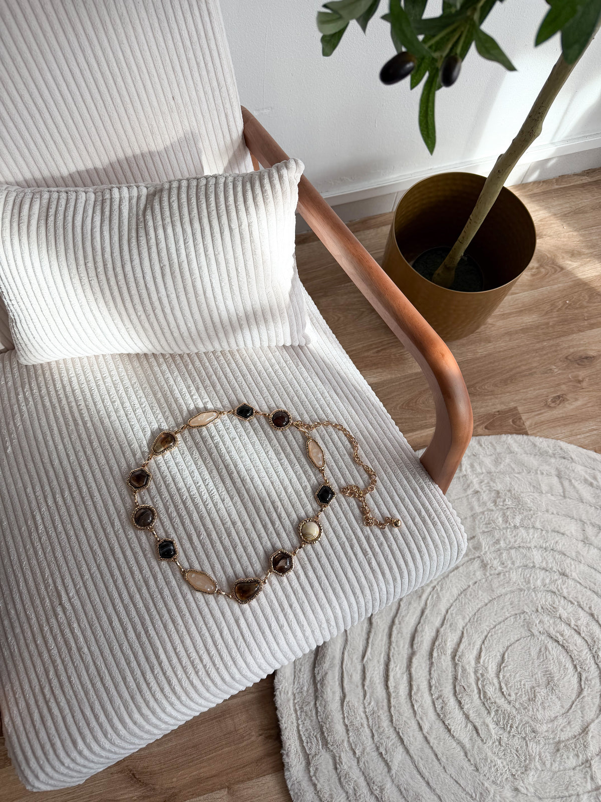 Ceinture chaîne effet pierres