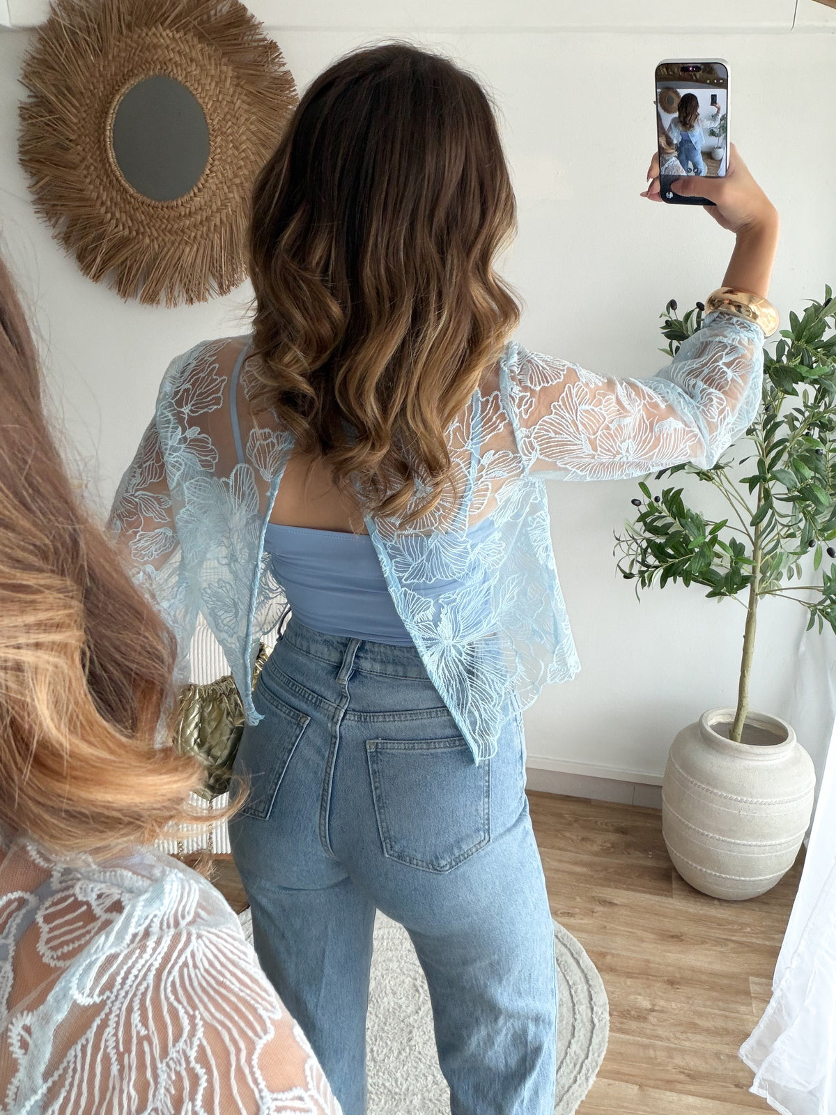 Top dentelle bleu