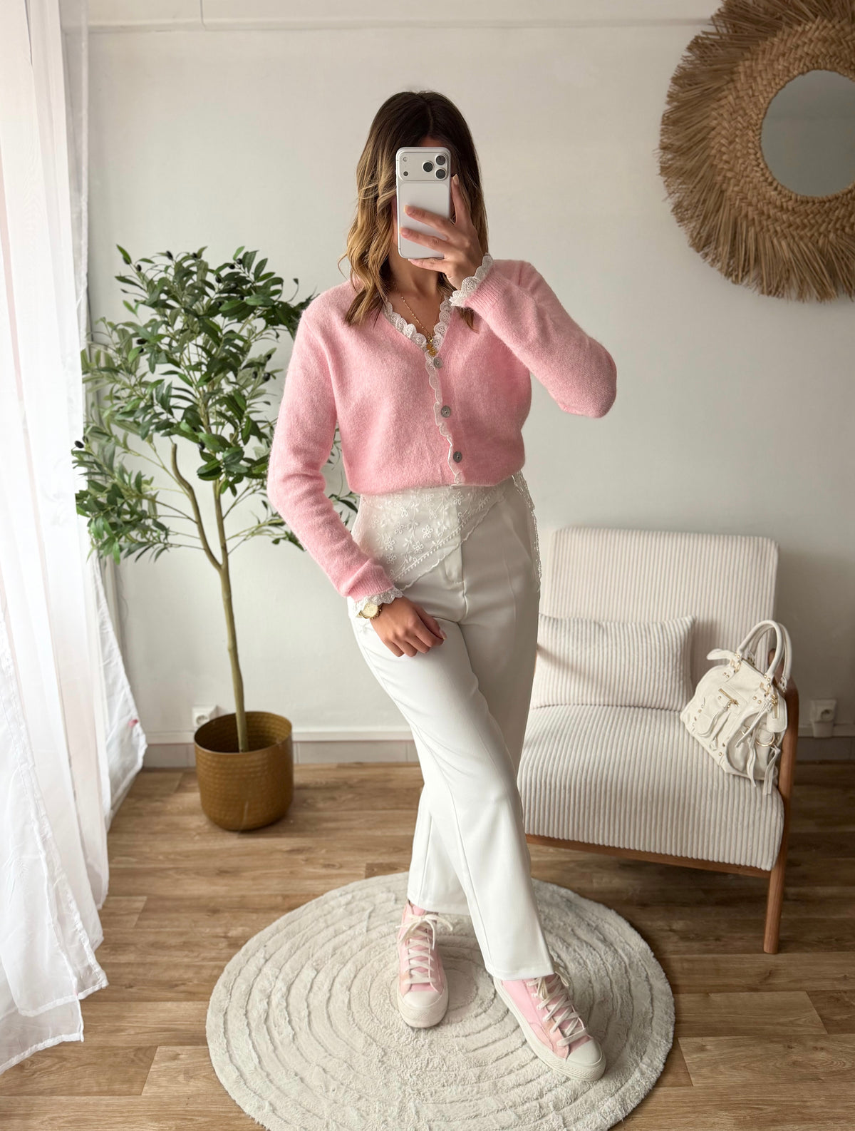 Cardigan dentelle rose