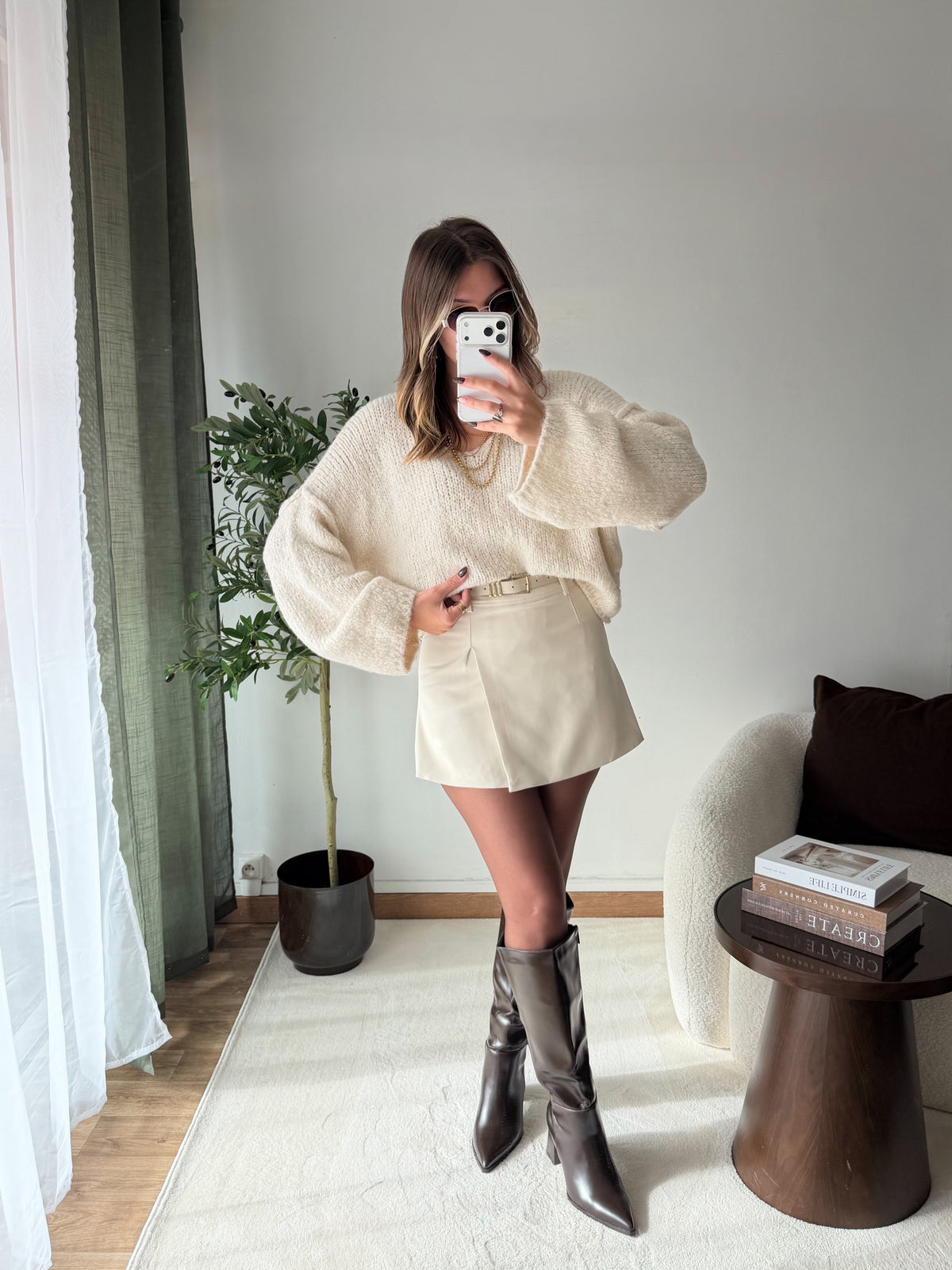 PRÉCOMMANDE Jupe short crème avec ceinture