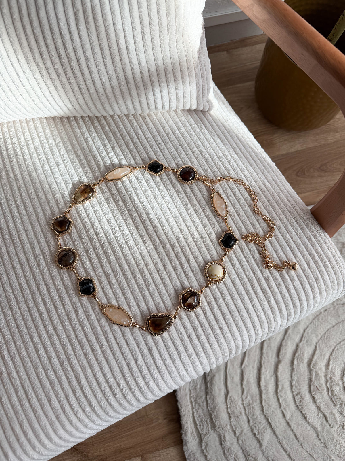 Ceinture chaîne effet pierres